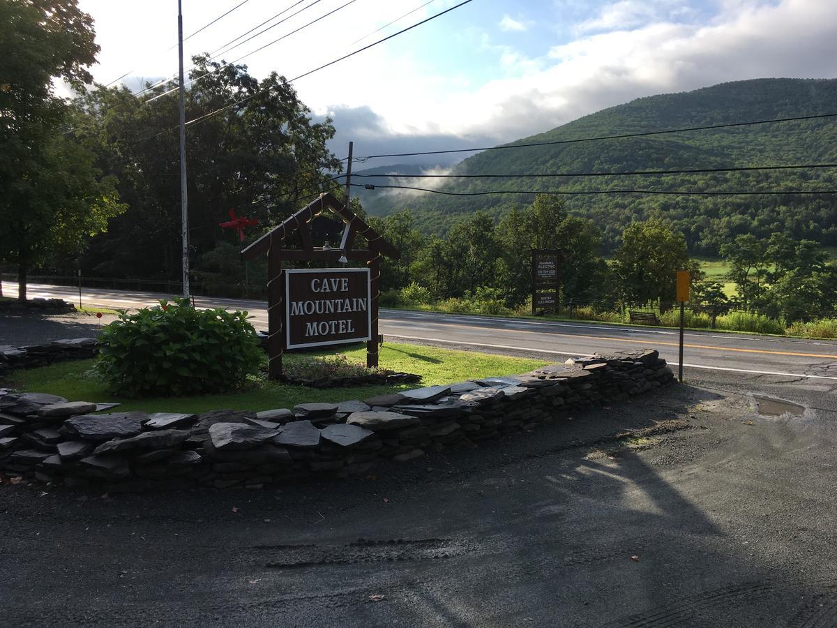 Cave Mountain Motel Windham Exteriör bild
